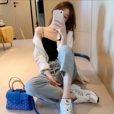 女孩，四绎
